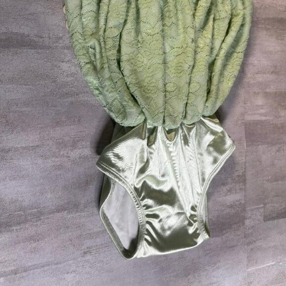 NWT Girls Size 8 Dollcake - "oh so girly" Showtime Green Romper - Picture 5 of 7